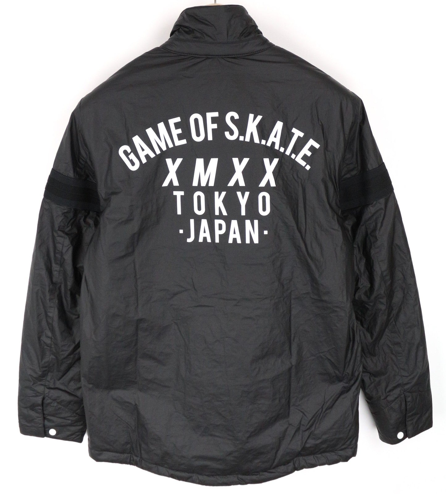 REPLAY vyriška M dydžio striukė, juoda, užtrauktuku, spaudėmis, pamušalu, vieneiliu gobelenu nugaroje. 