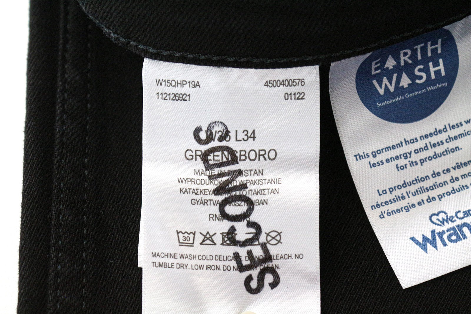 WRANGLER Greensboro vyriški tiesaus kirpimo džinsai W36/L34 juodi tamprūs džinsai 