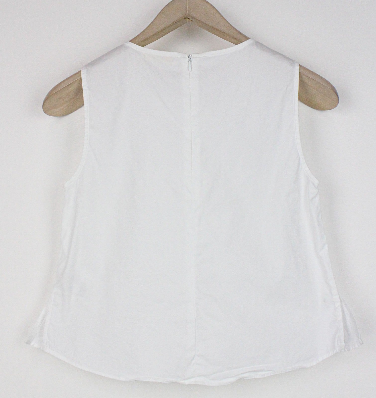 SUISTUDIO moteriška 34R balta berankovė medvilninio mišinio tampri palaidinė su užtrauktuku nugaroje 