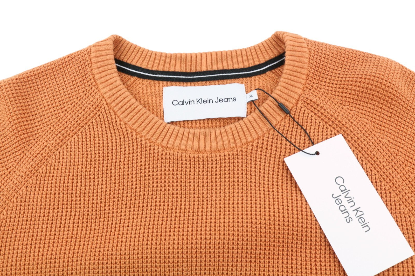 CALVIN KLEIN Badge Easy vyriškas megztinis XL dydžio oranžinis medvilninis vaflinis megztinis su apvalia juostele 