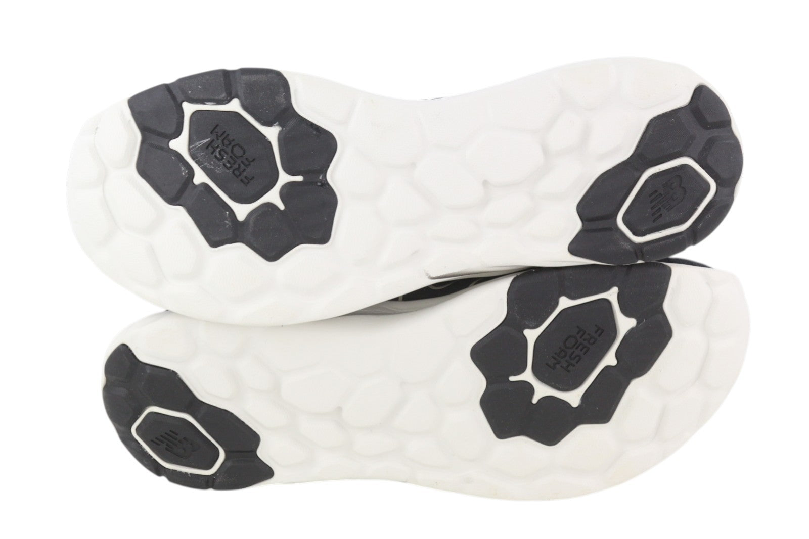 NEW BALANCE ROAV V2 vyriški sportbačiai, juodi, 46.5 €, „Fresh Foam“ žemapadžiai sportiniai bateliai. 