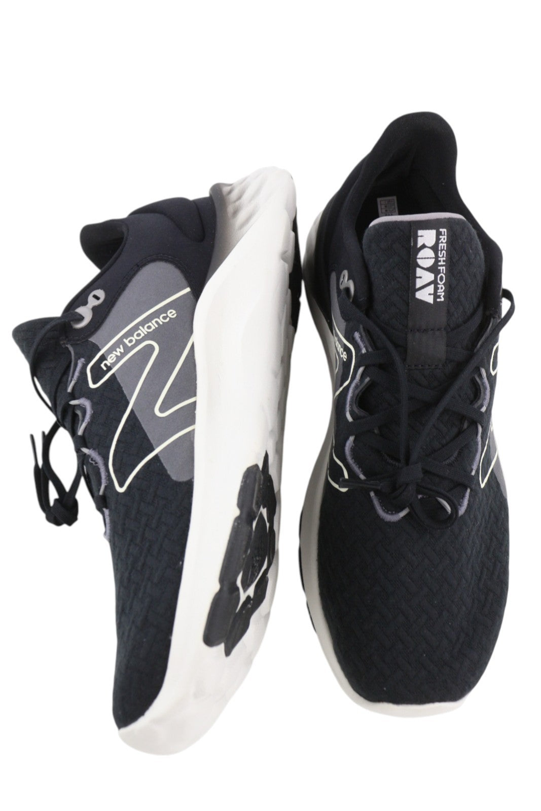 NEW BALANCE ROAV V2 vyriški sportbačiai, juodi, 47.5 €, „Fresh Foam“ žemapadžiai sportiniai bateliai. 