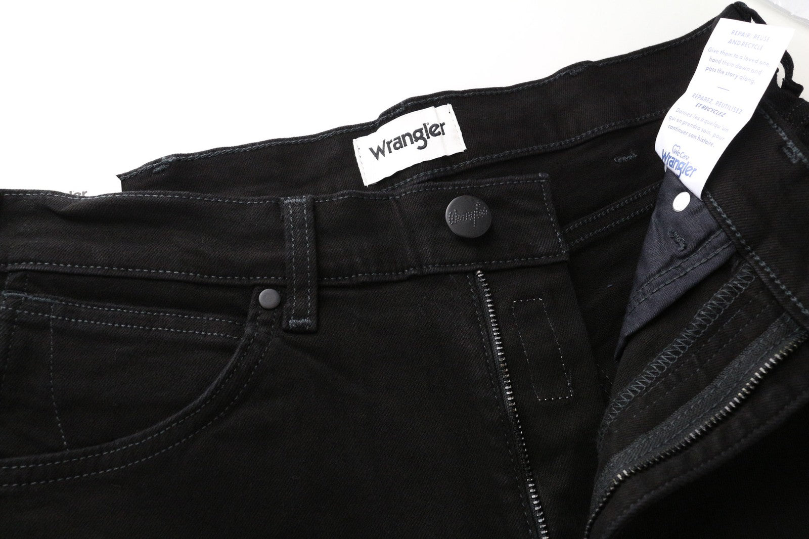 WRANGLER Larston W32/L30 vyriški džinsai, prigludę, juodi, tamprūs, džinsinio audinio, medvilnės mišinio. 