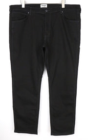 WRANGLER Greensboro vyriški džinsai W42 L32 juodi, tiesūs, tamprūs, 5 kišenės 
