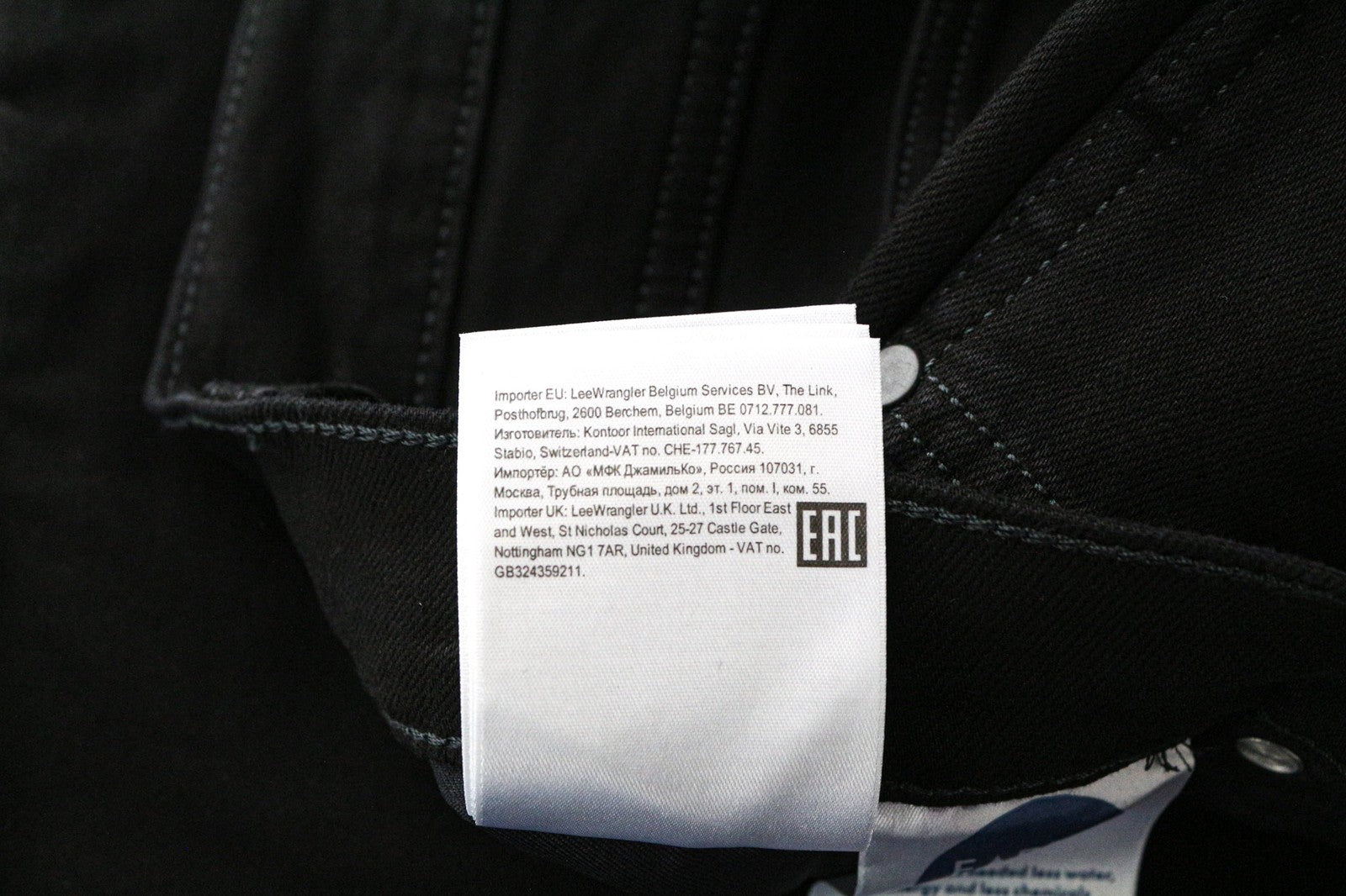 WRANGLER Greensboro vyriški džinsai W42 L32 juodi, tiesūs, tamprūs, 5 kišenės 