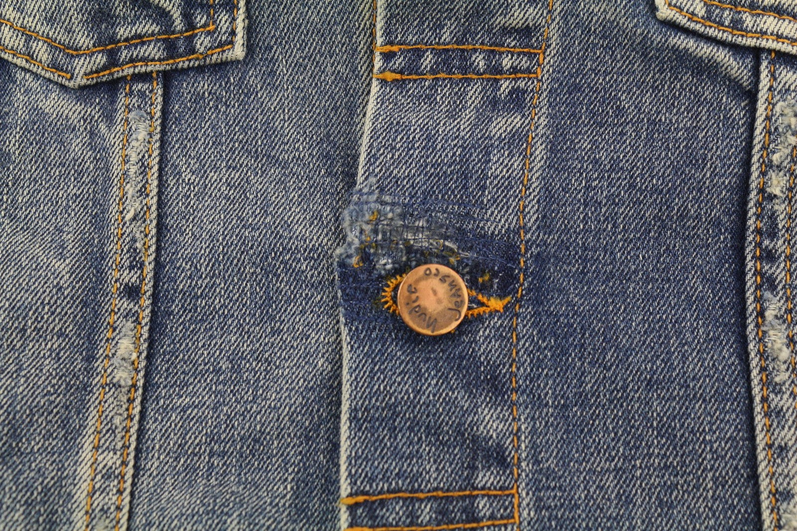 NUDIE JEANS Billy vyriška striukė M su blizgančiomis indigo sagomis ir plėšytomis akimis, mėlyna 