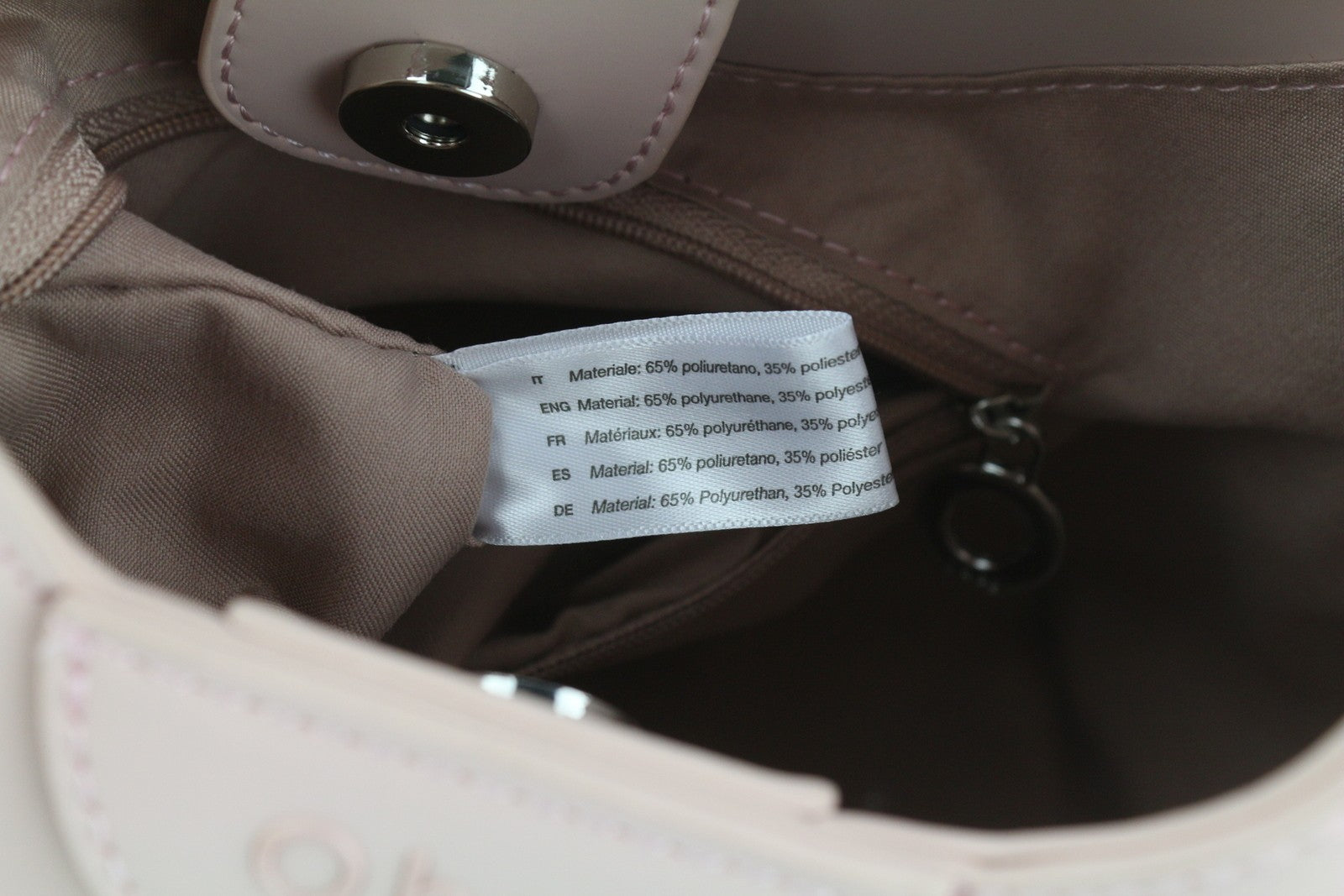 O BAG Ginevra moteriška rankinė OS šviesiai rožinė su magnetiniu užsegimu ir pamušalu per petį 