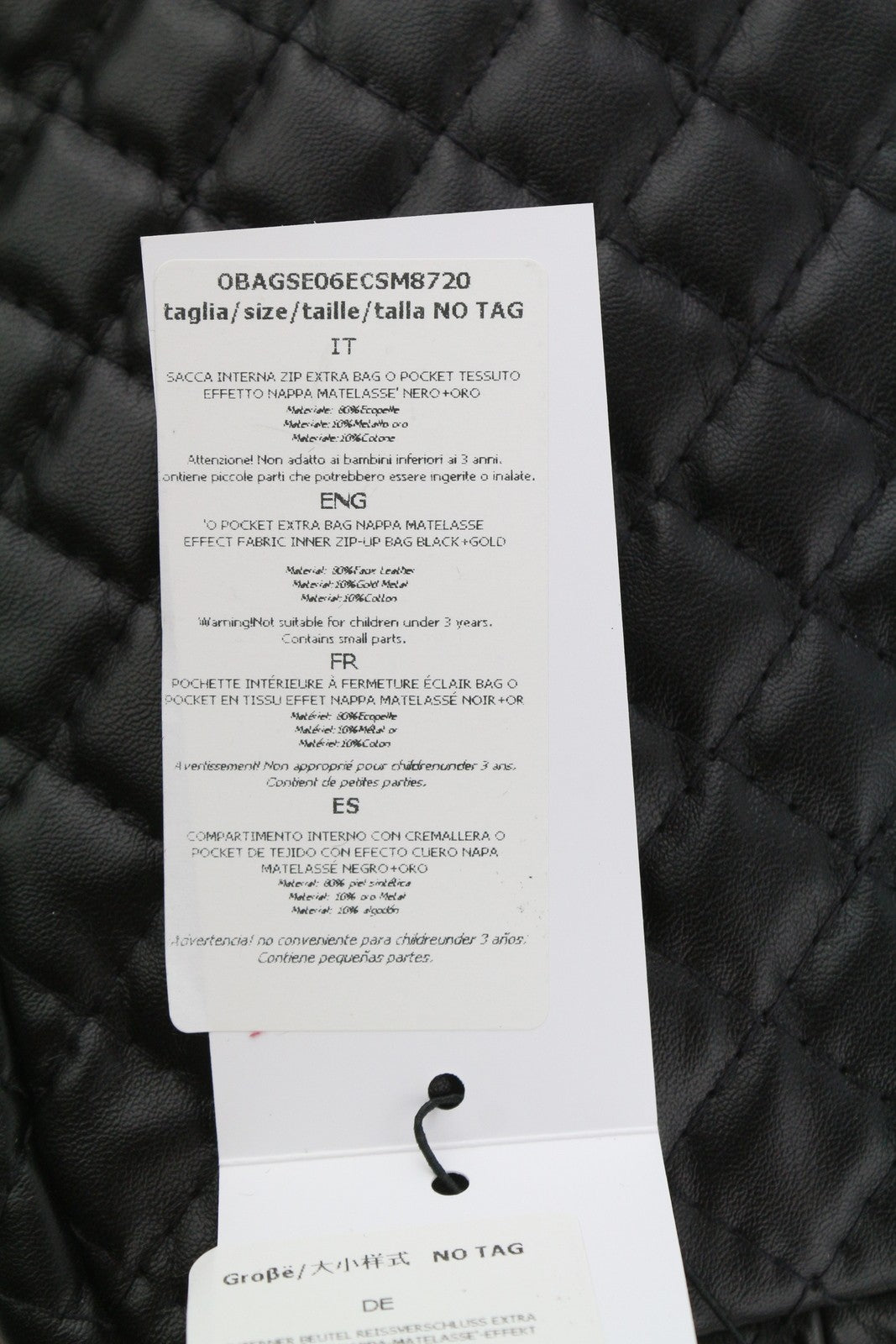 O BAG moteriškas krepšys su papildoma kišene OS juodai dengta dygsniuota aukso spalvos grandinėle per petį 