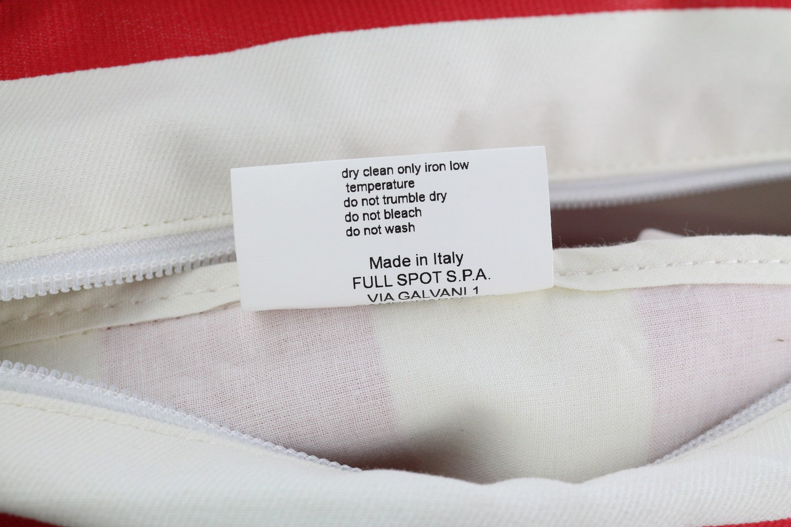 O BAG moteriškas krepšys OS šviesiai pilkas, vidinis, užtrauktuku, dvigubomis rankenomis, kvadratinis, laisvalaikio stiliaus. 