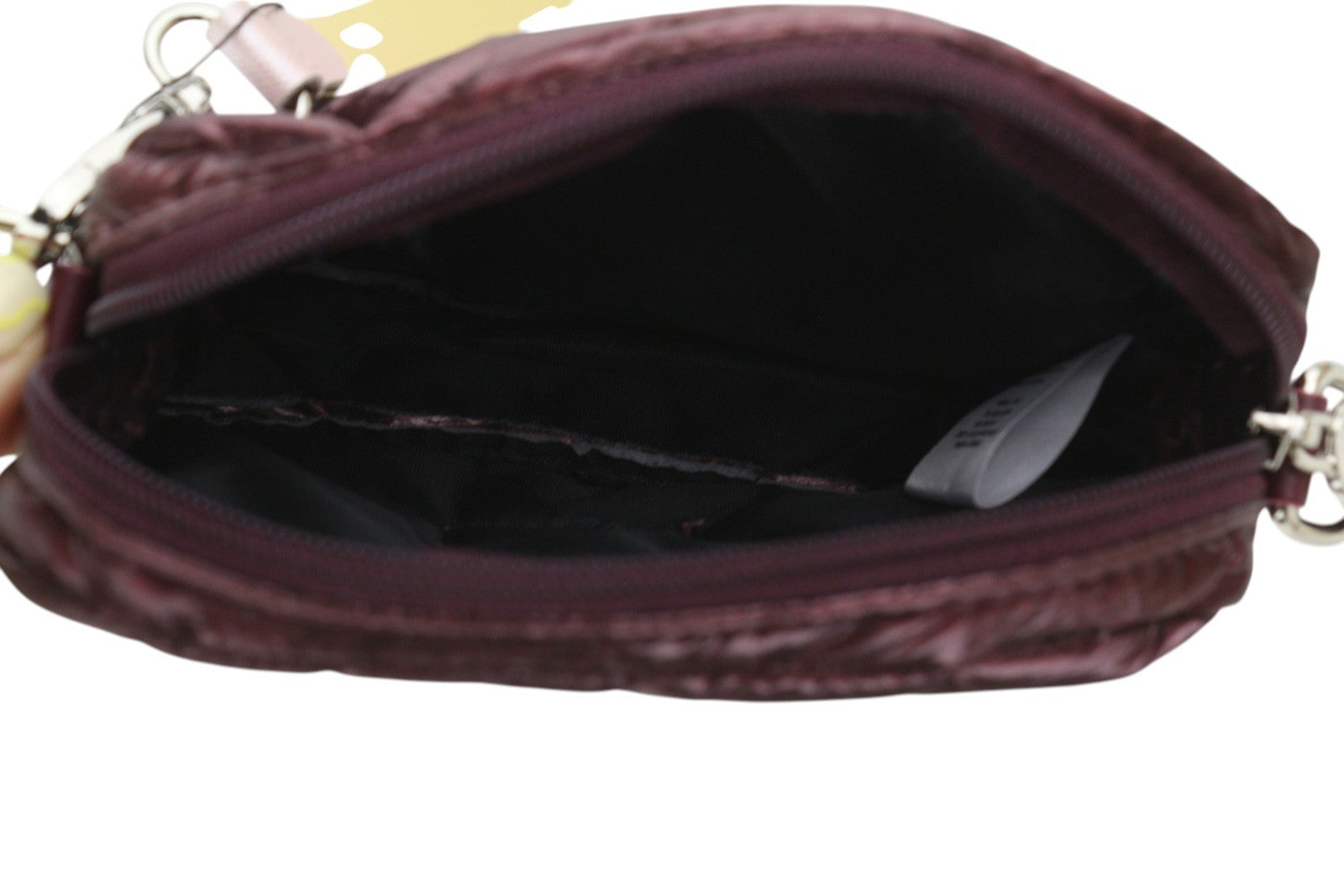 O BAG moteriškas krepšys su papildomomis kišenėmis, bordo spalvos, užsegamas užtrauktuku, reguliuojamo dirželio, nešiojamas per petį. 