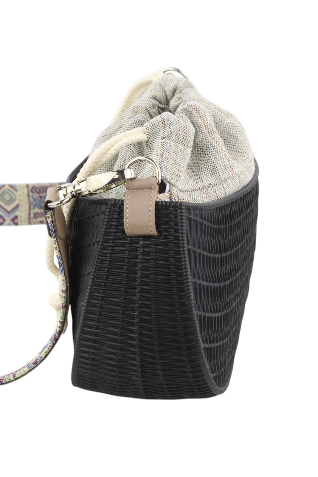 O BAG Swing moteriškas krepšys OS juodas tekstūruotas silikoninis vidinis krepšys per petį 