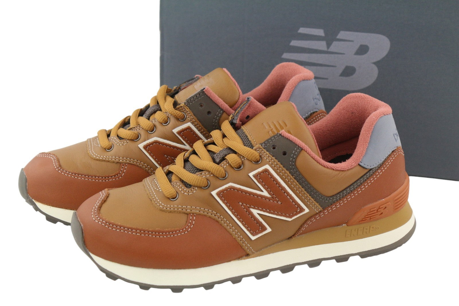 NEW BALANCE 574 vyriški sportbačiai, rudi, odiniai, žemapadžiai, nėriniuoti, patogūs, EU40. 