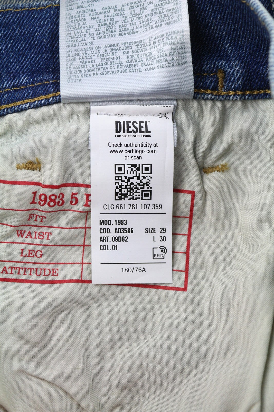 DIESEL 1983 09D82 vyriški džinsai W29/L30 mėlyni, išblukinti, aptempti, aukštu juosmeniu, užtrauktuku. 