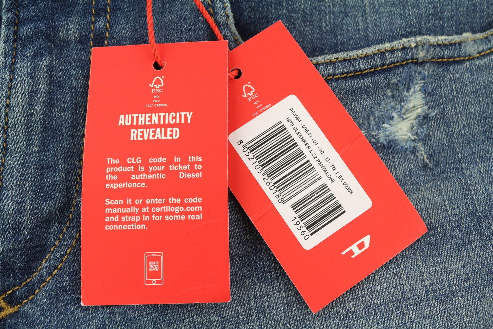 DIESEL 1979 Sleenker 09E43 vyriški džinsai W30/L32 mėlyni aptempti džinsai, rekomenduojama kaina – 225 USD 