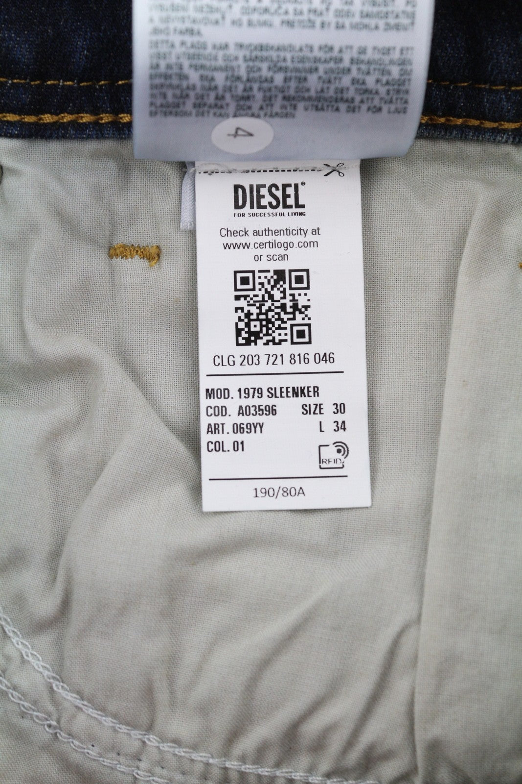 DIESEL 1979 Sleenker 069YY Men Jeans W30/L34 Blue Faded Skinny Leg RRP€225