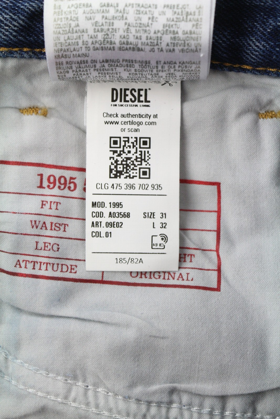 DIESEL 1995 09E02 vyriški džinsai W31/L32 mėlyni, plėšyti, ploni, tiesūs, RRP 375 USD 