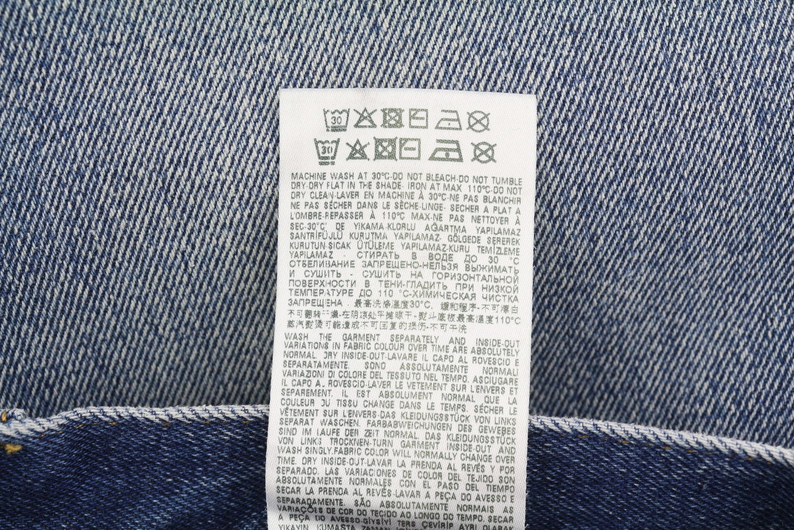 DIESEL 1995 09E02 vyriški džinsai W30/L32 mėlyni, plėšyti, ploni, tiesūs, RRP 375 USD 