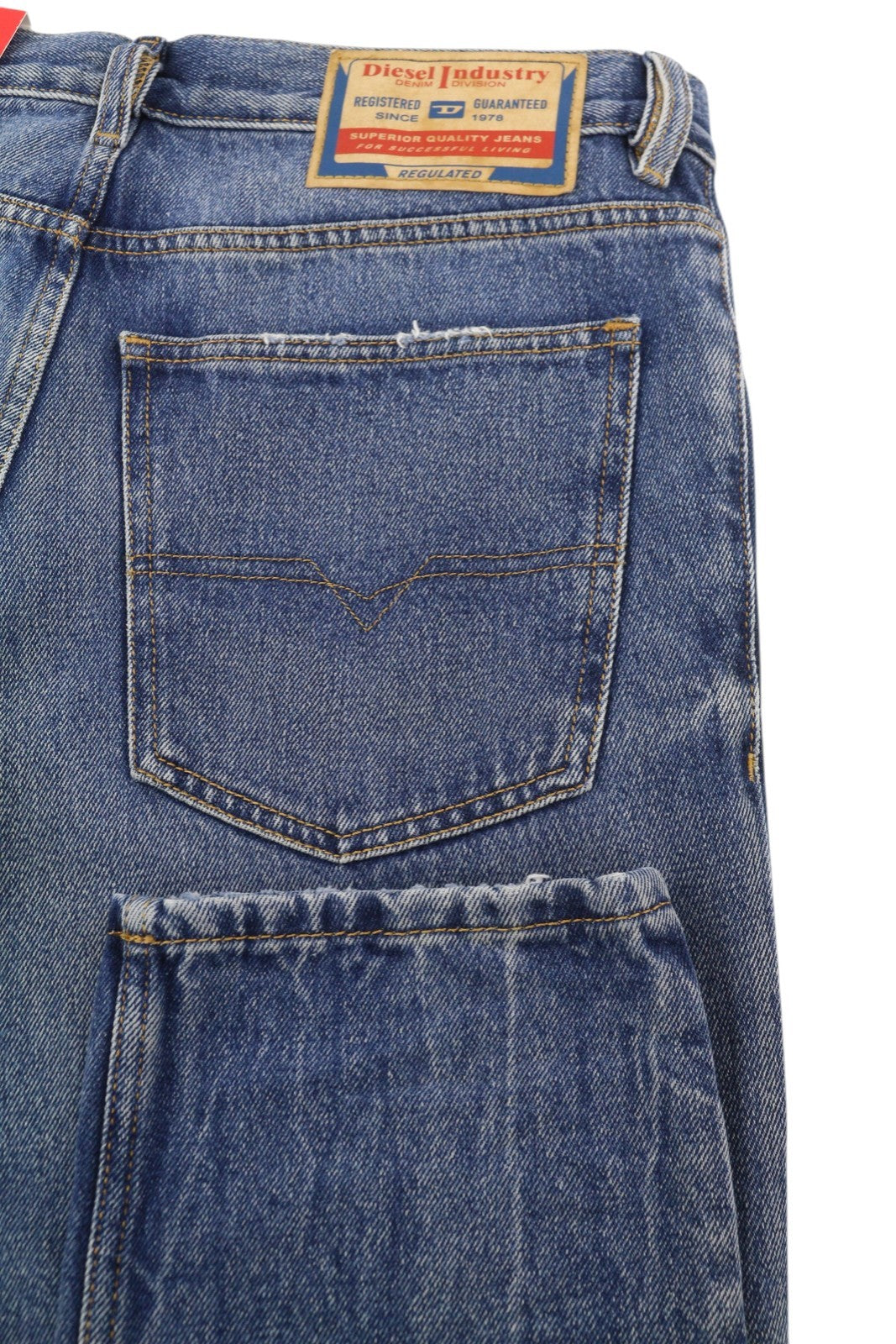DIESEL 1995 09E02 vyriški džinsai W29/L32 mėlyni, plėšyti, ploni, tiesūs, RRP 375 USD 