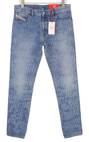 DIESEL 1995 007F5 vyriški džinsai W29/L32 Slim Fit tiesaus kirpimo, su logotipu ir RRP 250 € 