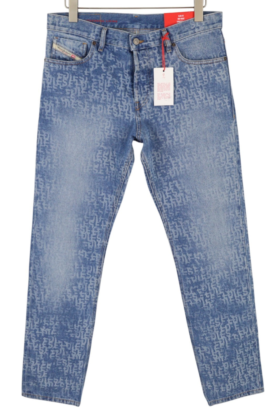 DIESEL 1995 007F5 vyriški džinsai W32/L32 ploni tiesaus kirpimo džinsai su raštuotu užtrauktuku, rekomenduojama kaina – 250 € 
