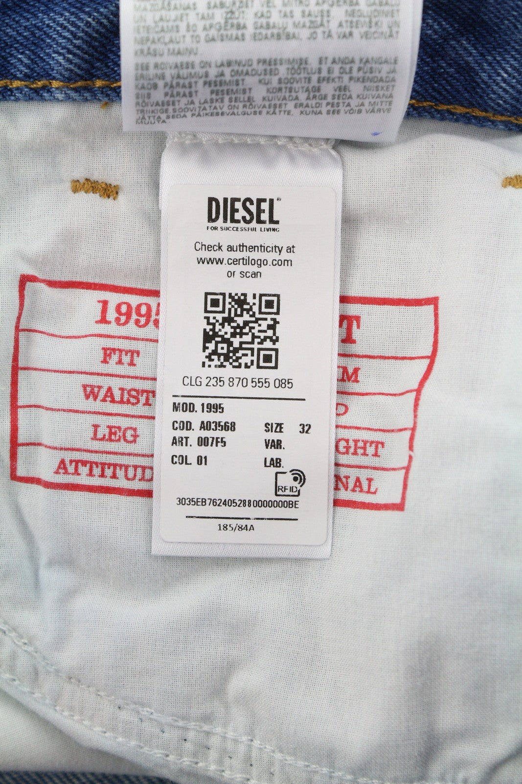 DIESEL 1995 007F5 vyriški džinsai W32/L32 ploni tiesaus kirpimo džinsai su raštuotu užtrauktuku, rekomenduojama kaina – 250 € 