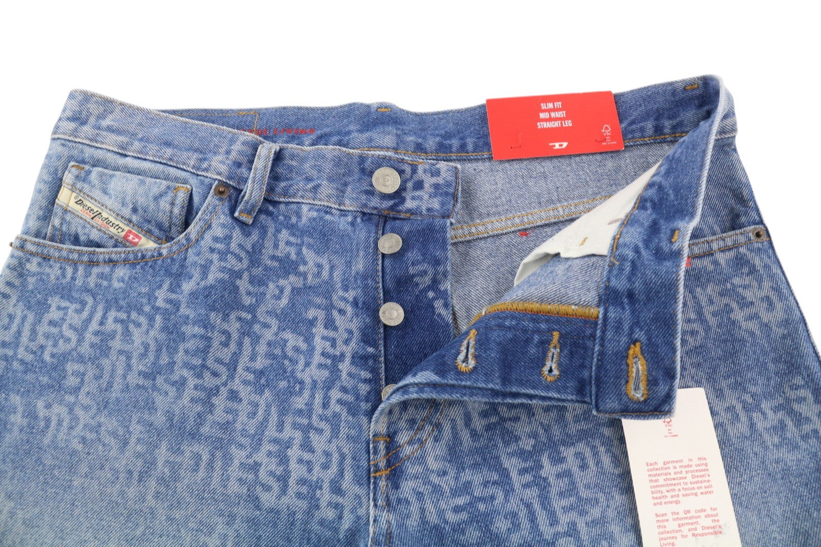 DIESEL 1995 007F5 vyriški džinsai W32/L32 ploni tiesaus kirpimo džinsai su raštuotu užtrauktuku, rekomenduojama kaina – 250 € 