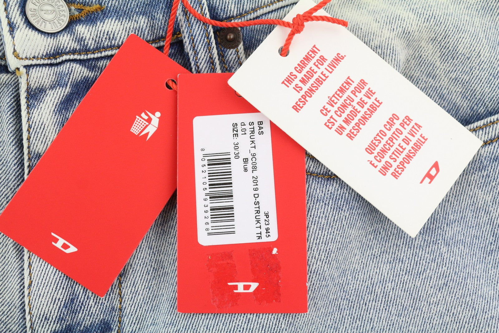 DIESEL 2019 D-Strukt 9C08L vyriški džinsai W30/L30 mėlyni, išblukinti, skalbti, prigludę, kaina – 350 USD 