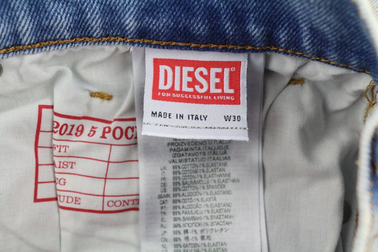 DIESEL 2019 D-Strukt 9C08L vyriški džinsai W30/L30 mėlyni, išblukinti, skalbti, prigludę, kaina – 350 USD 