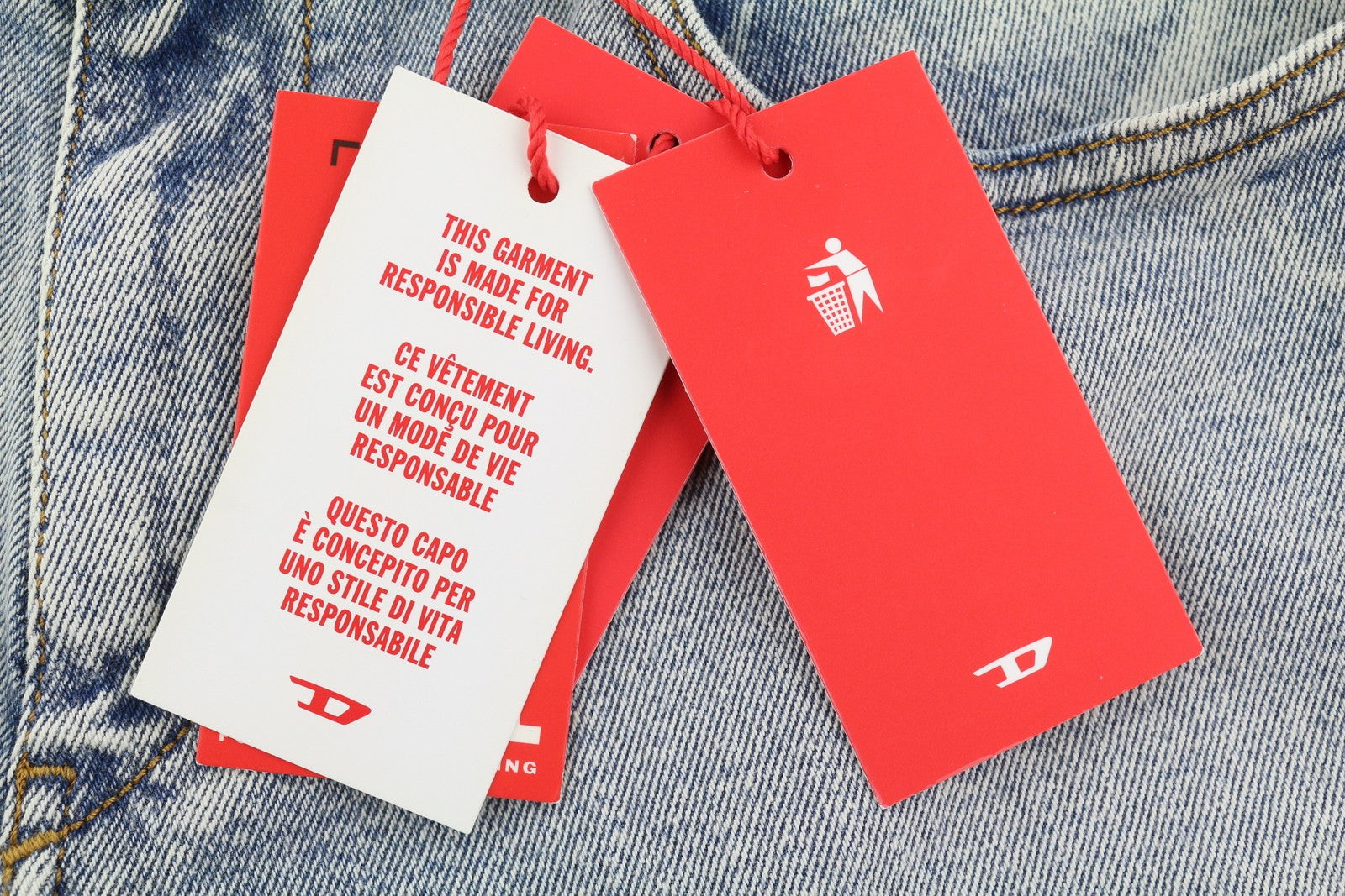 DIESEL 2019 D-Strukt 9C08L vyriški džinsai W28/L30 mėlyni, išblukinti, skalbti, prigludę, kaina – 350 USD 