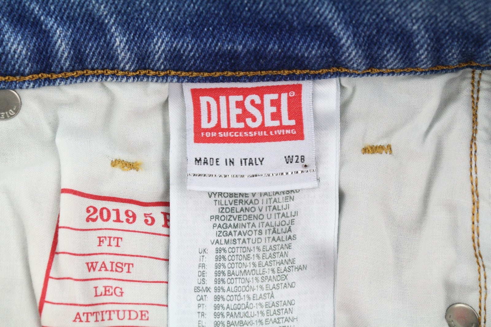 DIESEL 2019 D-Strukt 9C08L vyriški džinsai W28/L30 mėlyni, išblukinti, skalbti, prigludę, kaina – 350 USD 