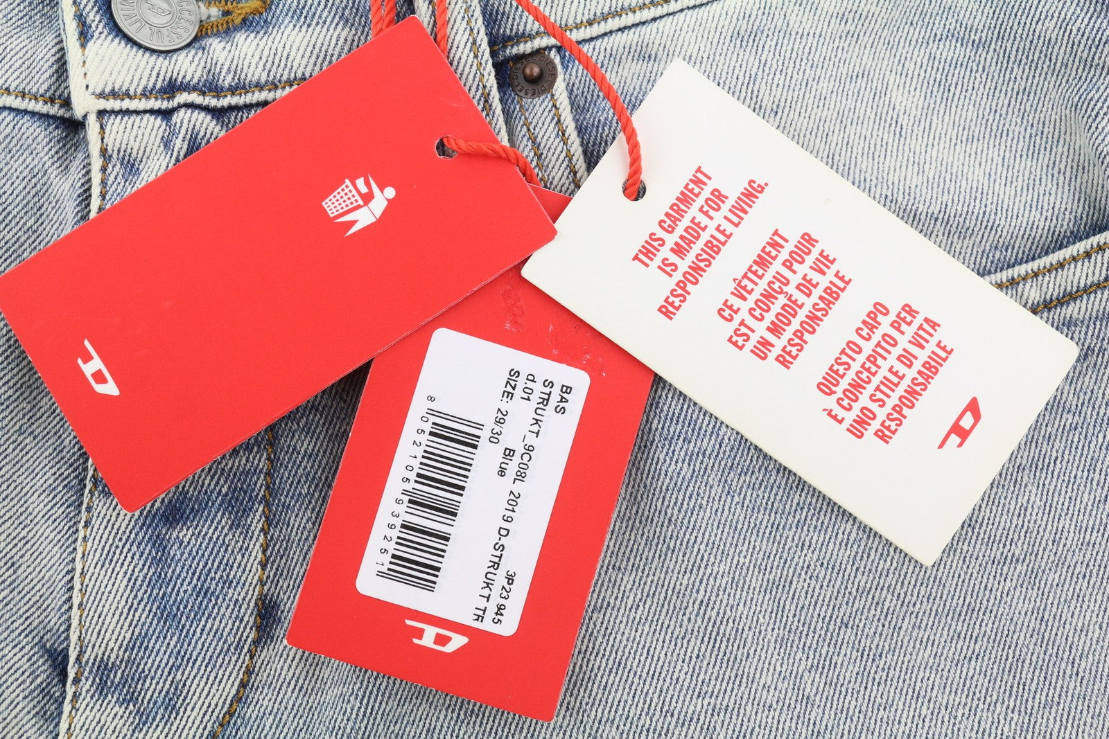 DIESEL 2019 D-Strukt 9C08L vyriški džinsai W29/L30 mėlyni, išblukinti, skalbti, prigludę, kaina – 350 USD 