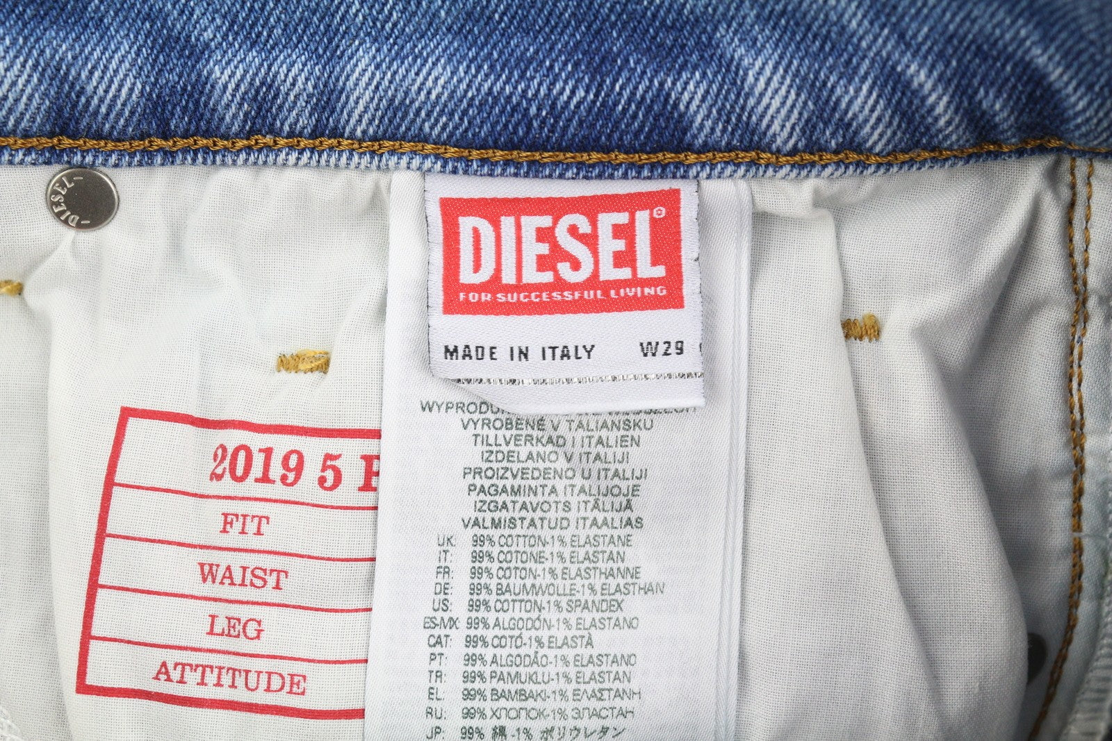 DIESEL 2019 D-Strukt 9C08L vyriški džinsai W29/L30 mėlyni, išblukinti, skalbti, prigludę, kaina – 350 USD 