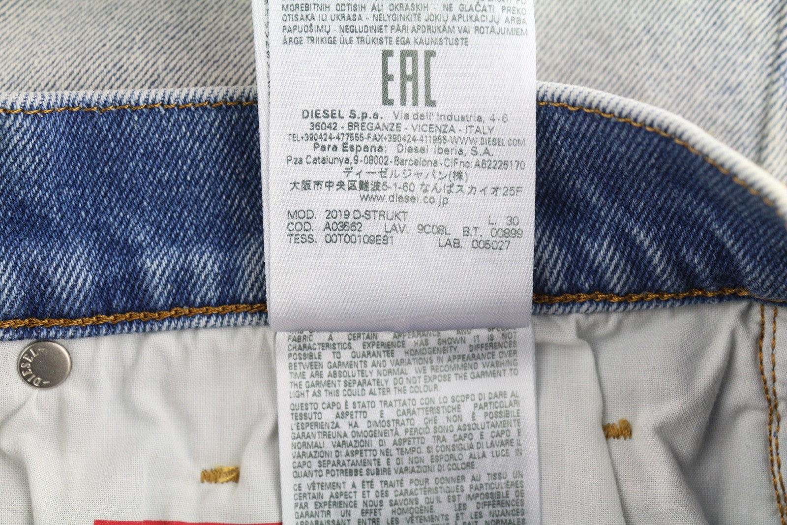 DIESEL 2019 D-Strukt 9C08L vyriški džinsai W29/L30 mėlyni, išblukinti, skalbti, prigludę, kaina – 350 USD 