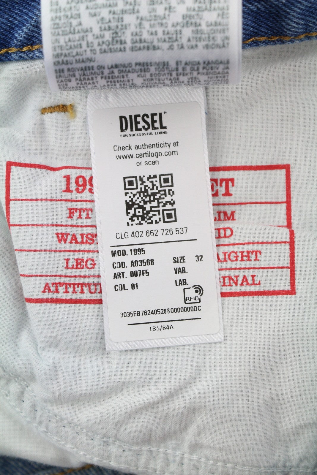 DIESEL 1995 007F5 vyriški džinsai W32/L32 Slim Fit tiesaus kirpimo, su logotipu ir RRP 250 €