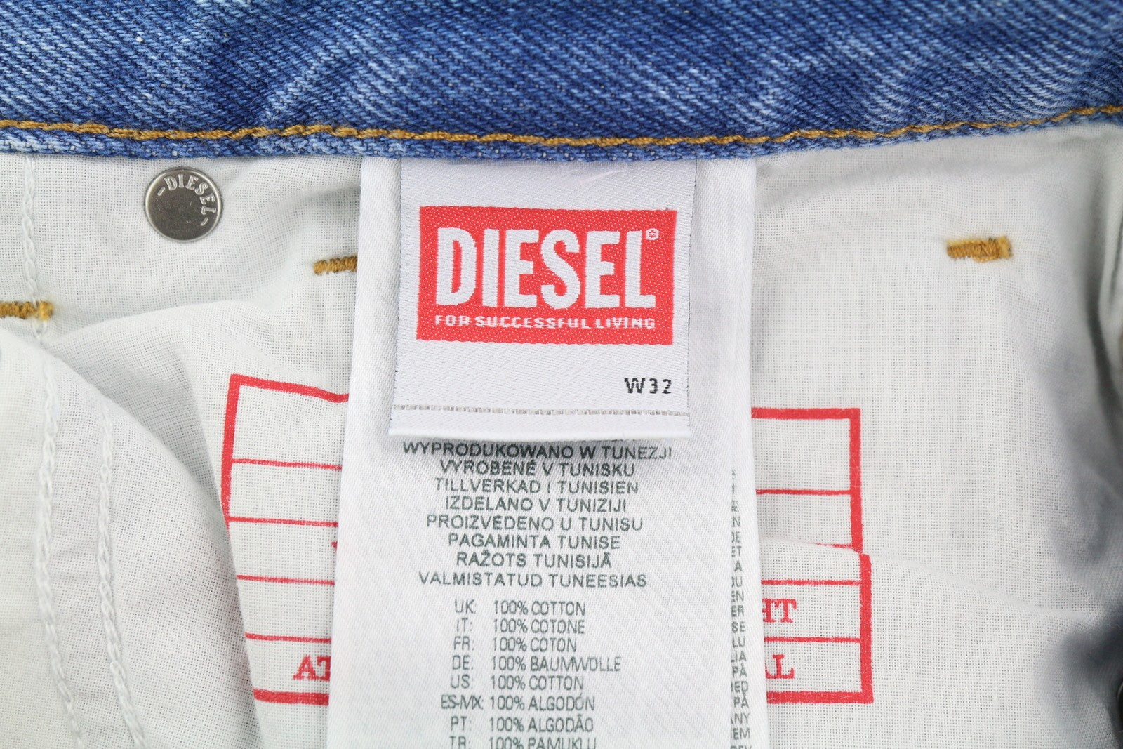 DIESEL 1995 007F5 vyriški džinsai W32/L32 Slim Fit tiesaus kirpimo, su logotipu ir RRP 250 €