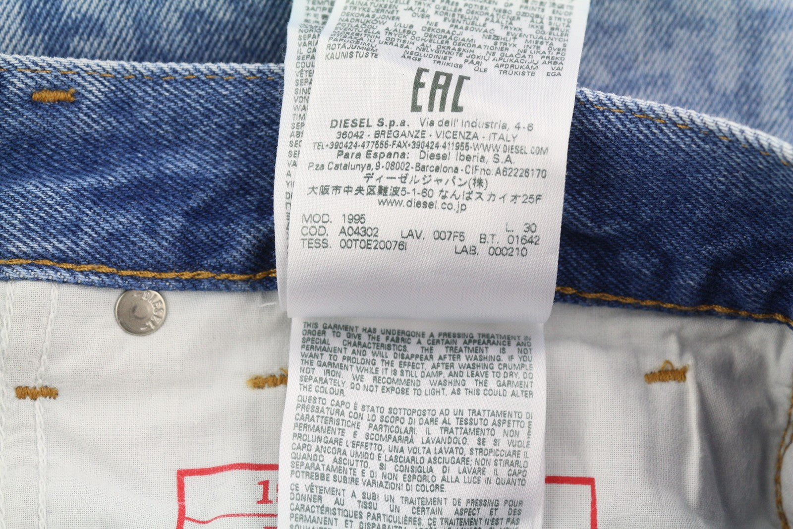 DIESEL 1995 007F5 vyriški džinsai W30/L30 Slim Fit tiesaus kirpimo raštuoti RRP 250 € 