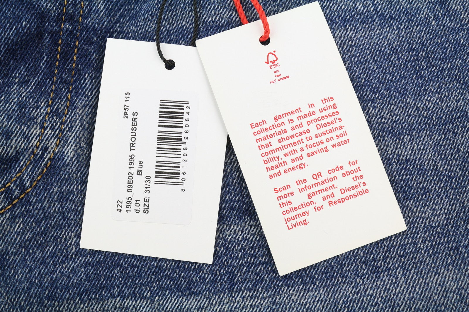 DIESEL 1995 09E02 vyriški džinsai W31/L30 mėlyni, plėšyti, ploni, tiesūs, RRP 375 USD 