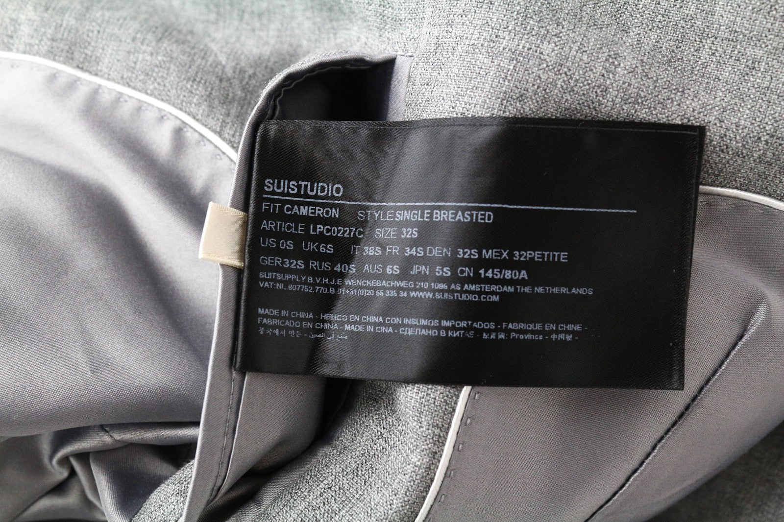 „SUITSUPPLY Cameron“ moteriškas pilkas švarkas su grynos vilnos pamušalu, vieneilis, UK6S dydis 