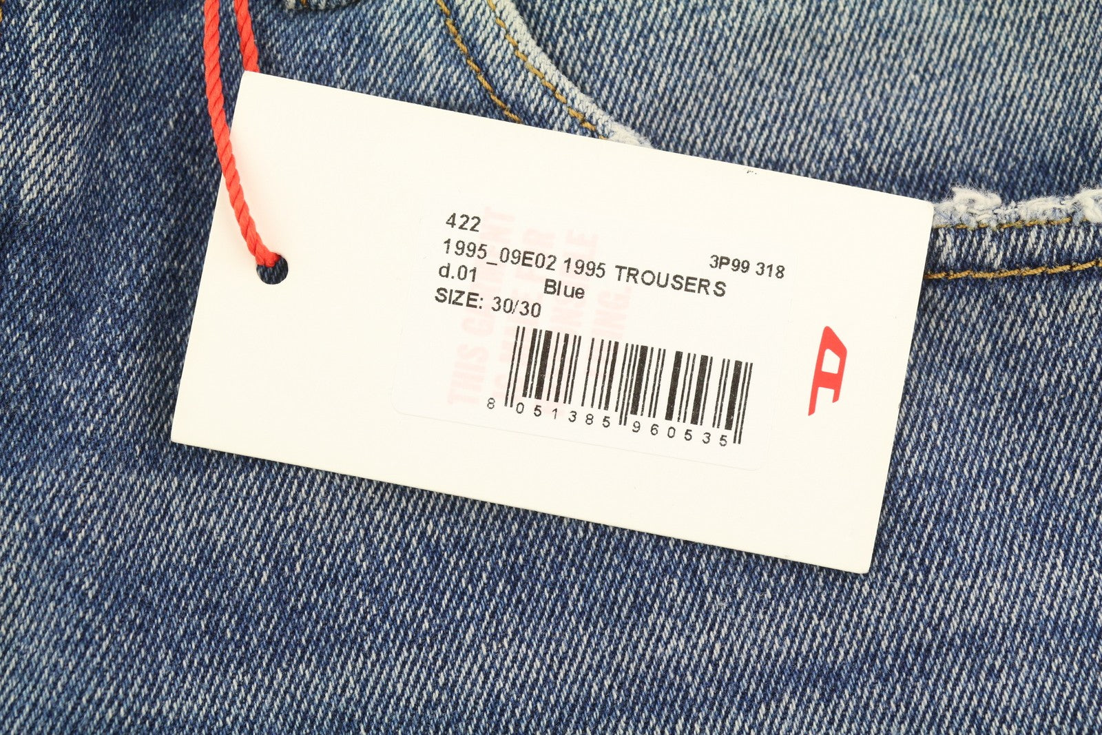 DIESEL 1995 09E02 vyriški džinsai W30/L30 mėlyni, plėšyti, ploni, tiesūs, RRP 375 USD 