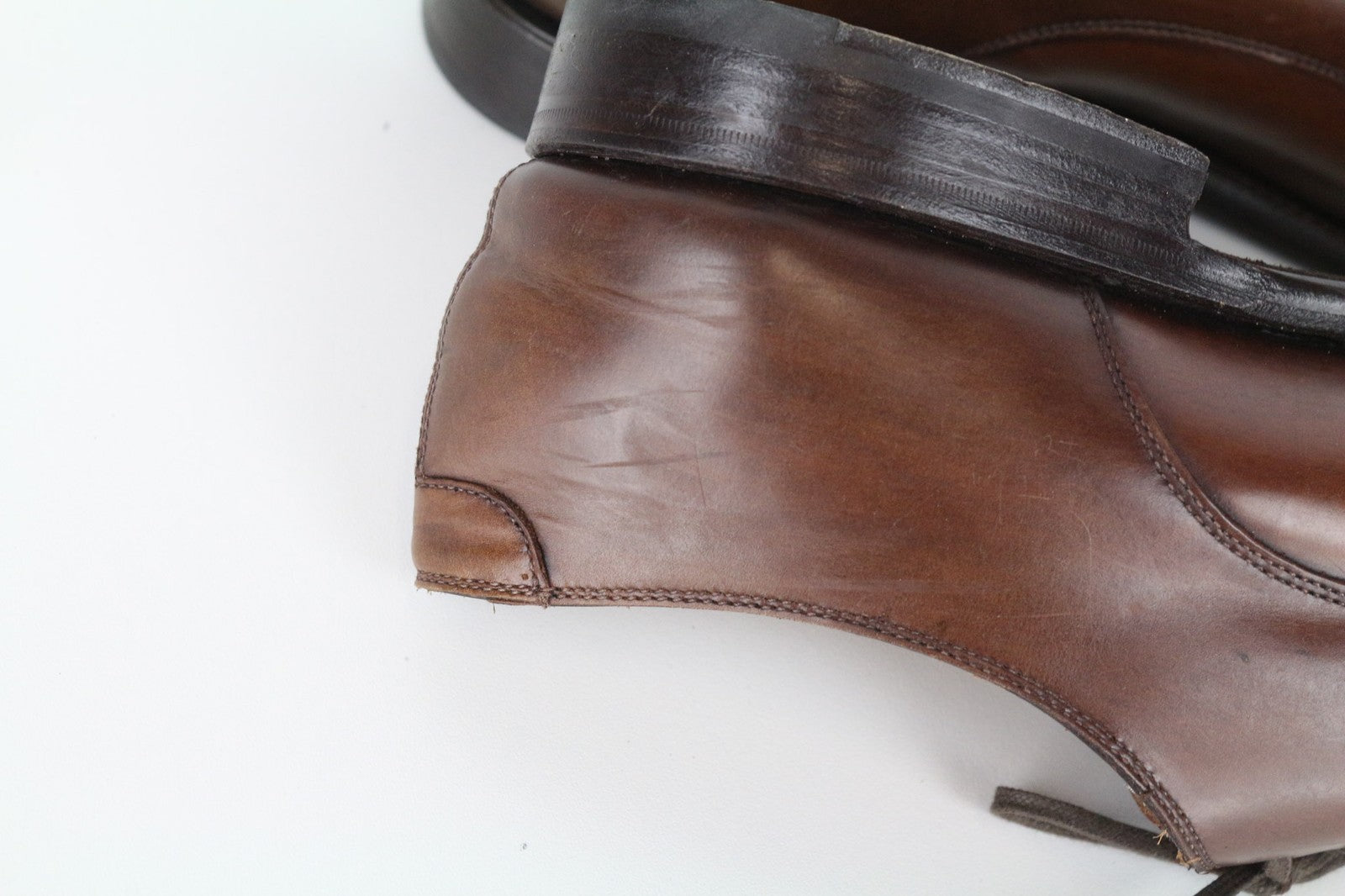 SUITSUPPLY Men's EU44.5 Brown Derby Calf Leather Slim Toe Classic Lace-Up Shoe