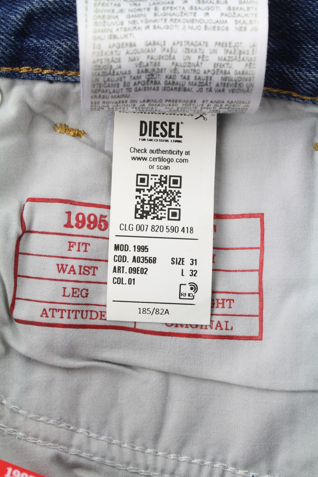 DIESEL 1995 09E02 vyriški džinsai W31/L32 mėlyni, plėšyti, ploni, tiesūs, RRP 375 USD 