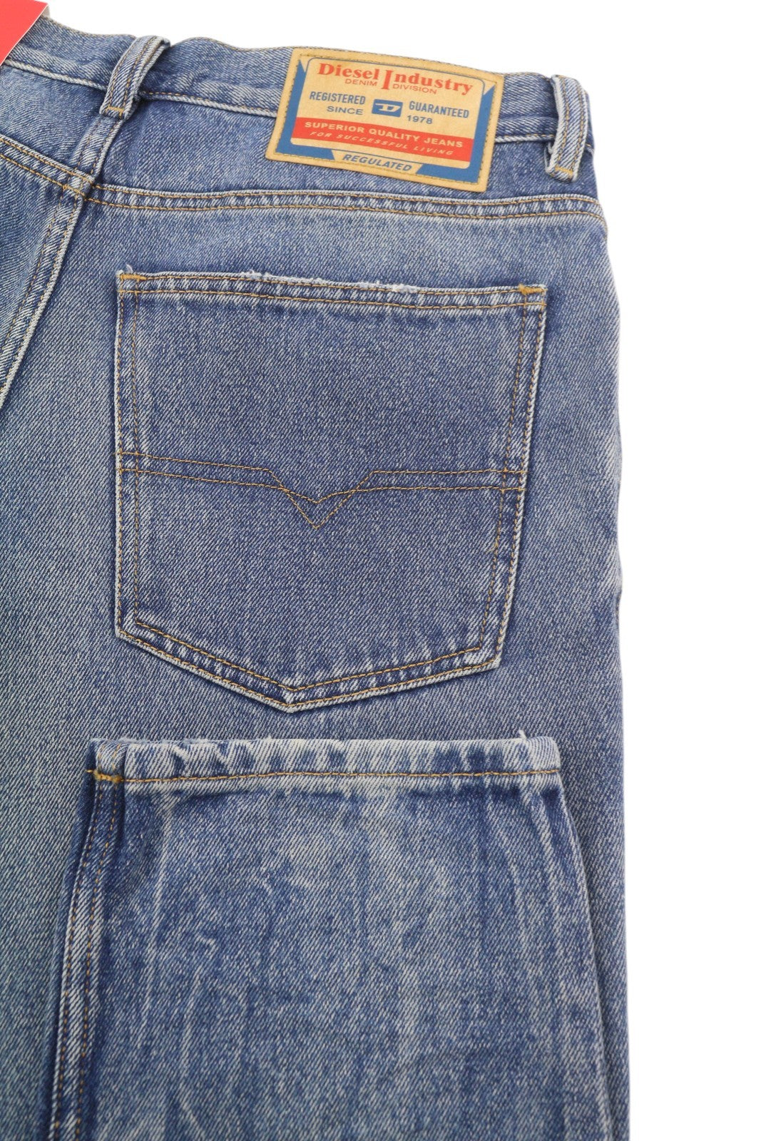 DIESEL 1995 09E02 vyriški džinsai W31/L30 mėlyni, plėšyti, ploni, tiesūs, RRP 375 USD 