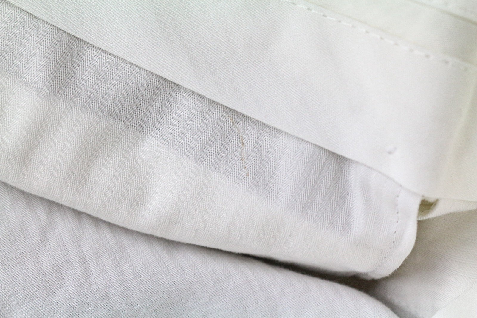 SUITSUPPLY Havana Men's UK42S Off-White Slim Cotton Pleated 2 Piece Classic Suit