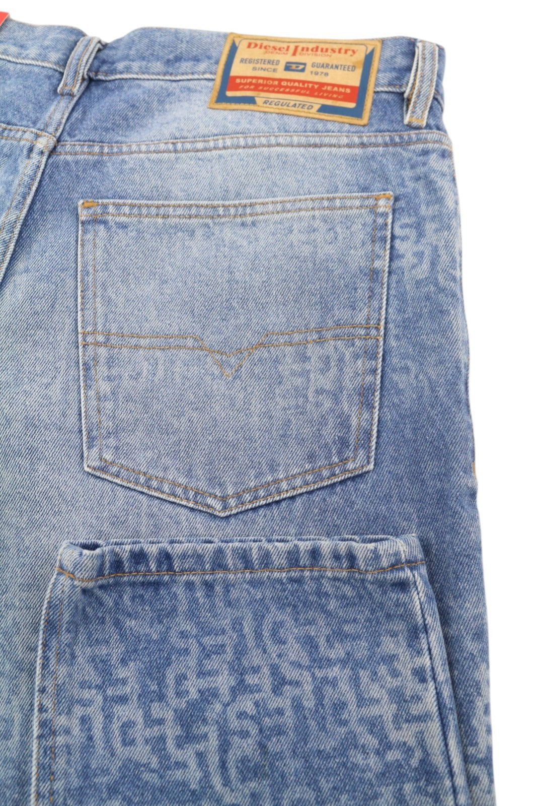 DIESEL 1995 007F5 vyriški džinsai W33/L32 Slim Fit tiesaus kirpimo, su logotipu ir RRP 250 € 