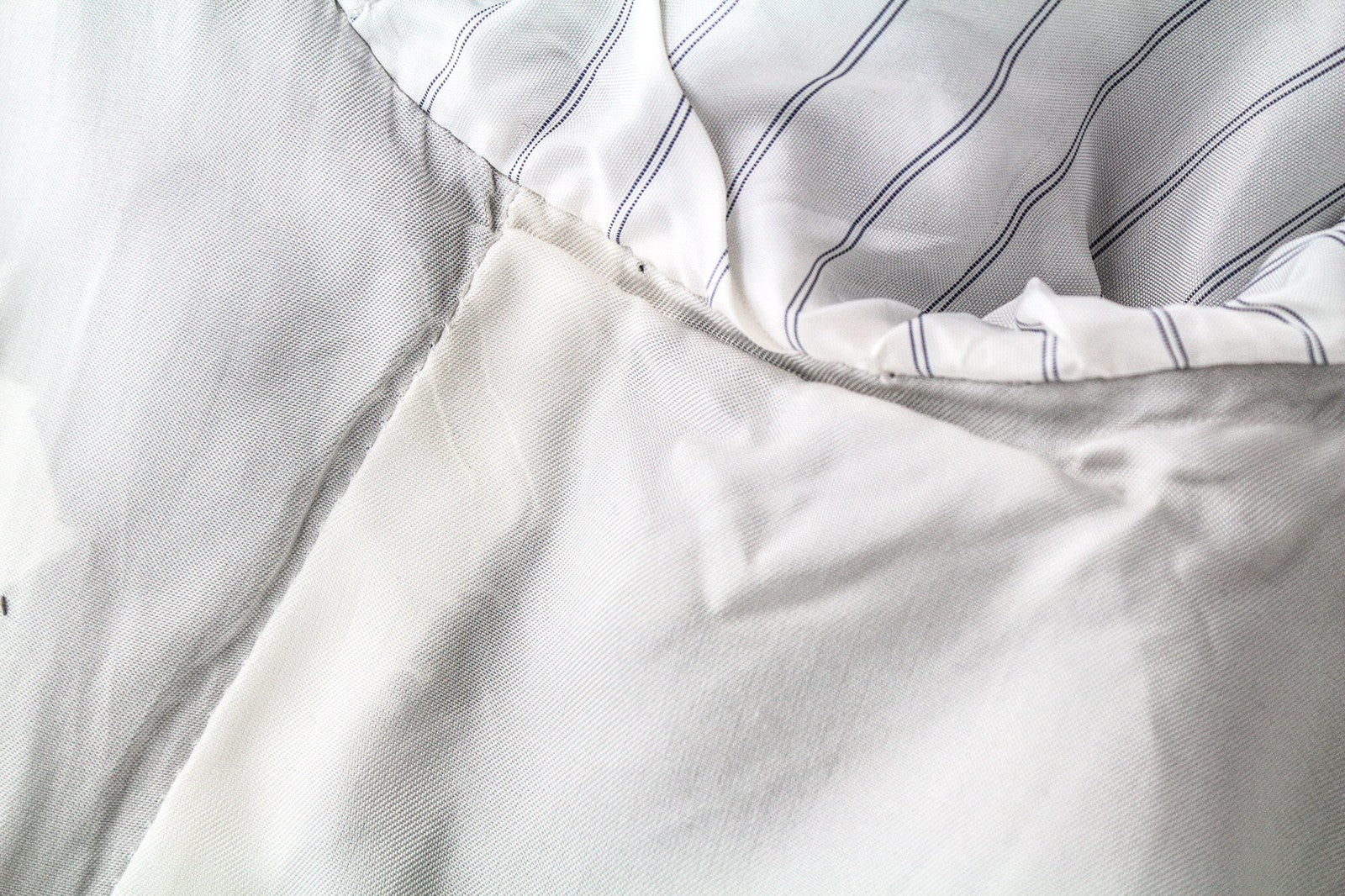 „SUITSUPPLY Lazio“ vyriški rudi, ploni, vieneiliai marškinėliai su grynos vilnos pamušalu, UK44R, dydžiai 