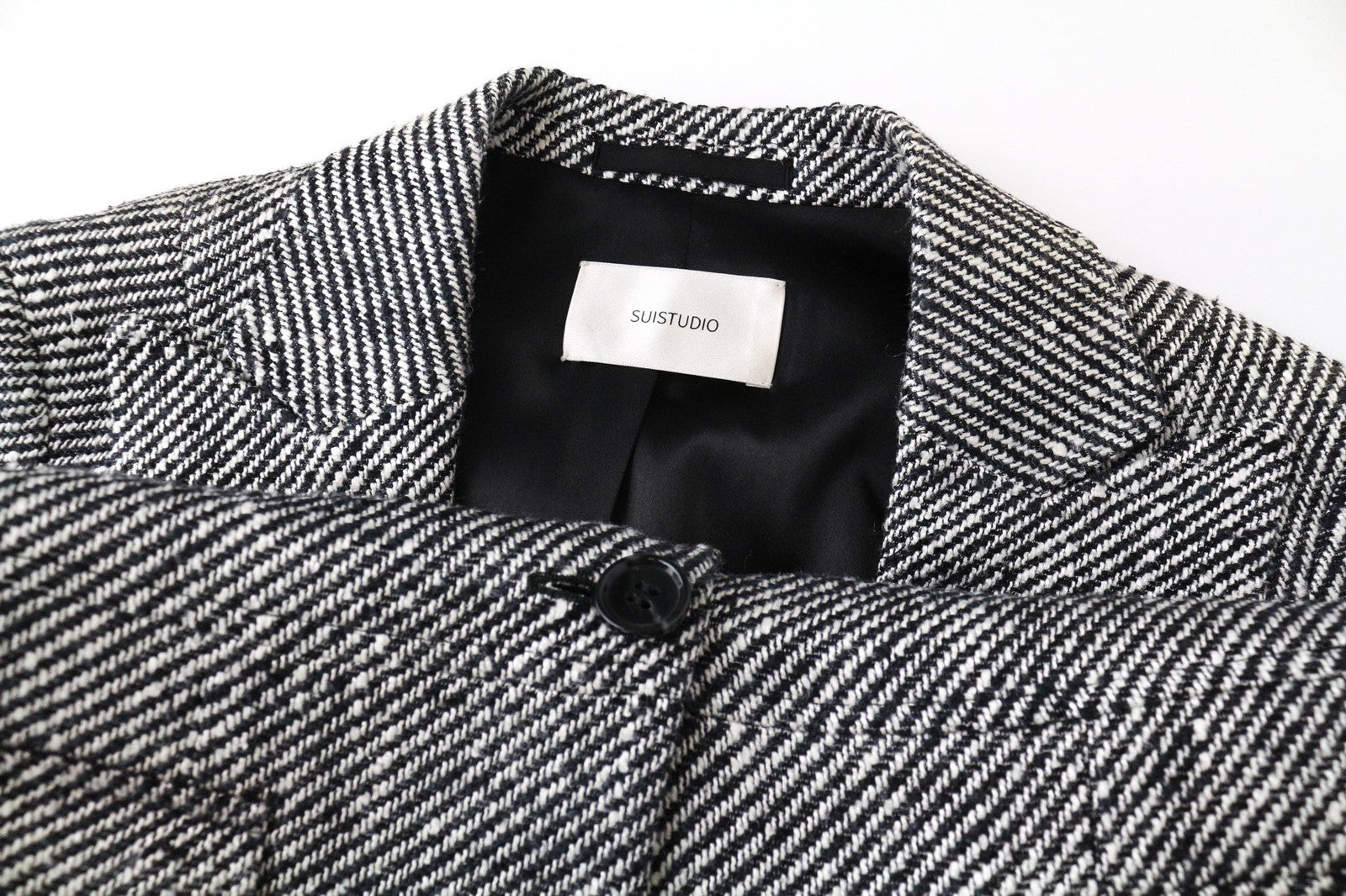 „SUITSUPPLY Olivia“ moteriškas pilkas šilkinis medvilninis švarkas su vieneiliu raštu, UK10R dydis 