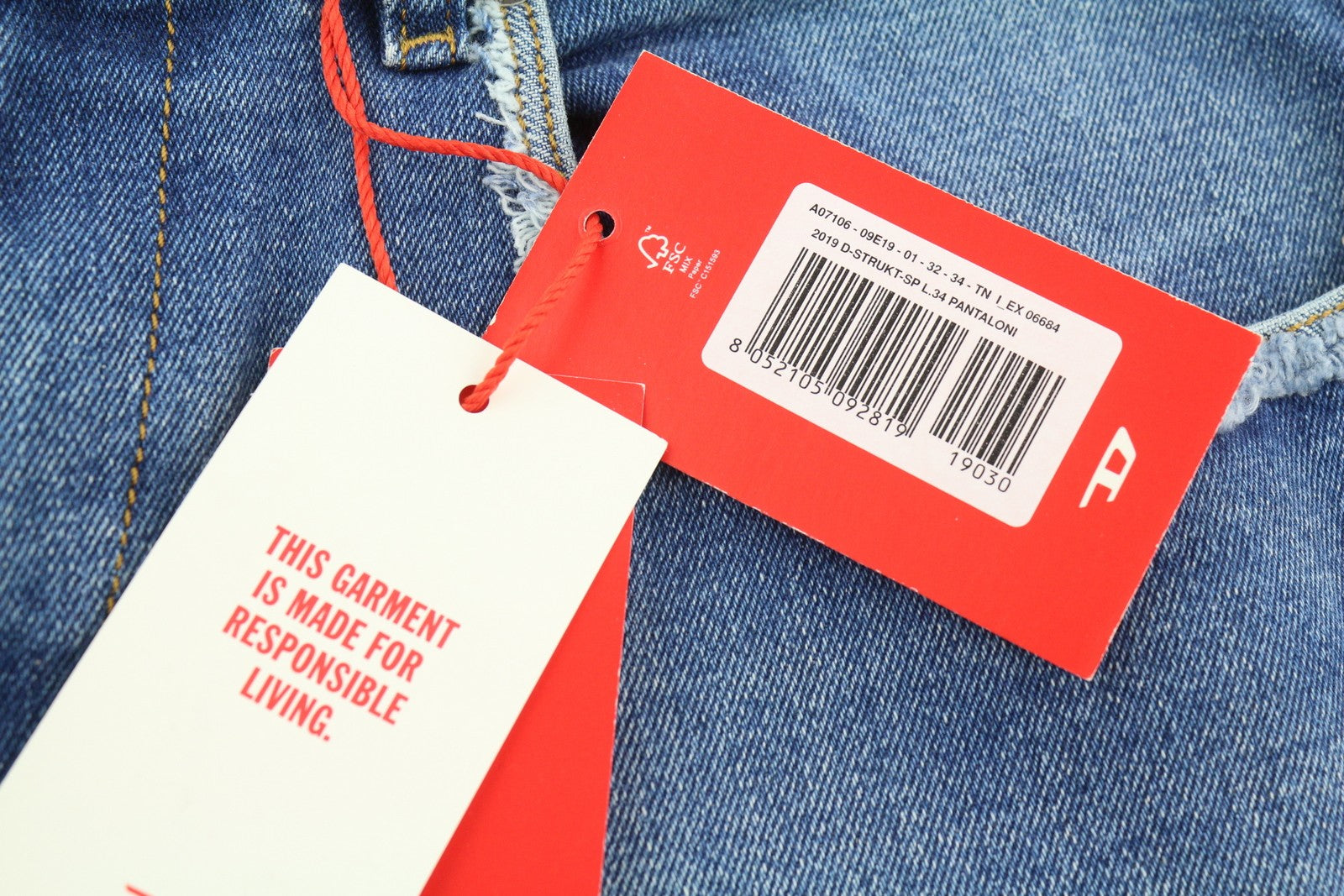 DIESEL 2019 D-Strukt-Sp 09E19 vyriški džinsai W32/L34 mėlyni, išblukinti, skalbti, ploni, su užtrauktuku 