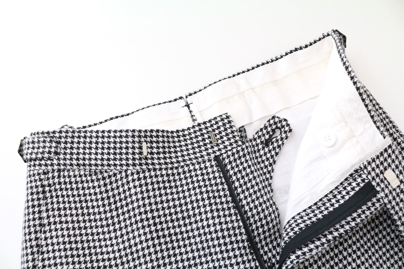 SUITSUPPLY La Spalla moteriškas pilkas gryno lino raštuotas dviejų dalių kostiumas UK30R 