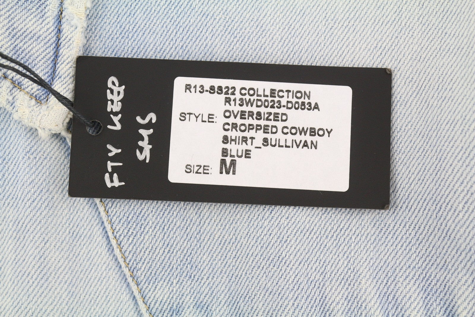 R13 Didelio dydžio trumpi berniukiški marškinėliai su kaubojiška medžiaga, moteriška striukė, M, „Sullivan“ lininio mišinio gaminys, rekomenduojama kaina – 500 € 