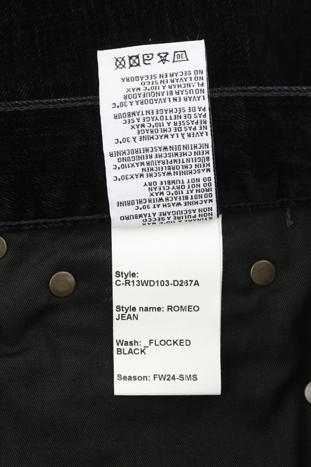 R13 Romeo moteriški džinsai, 26 colio ilgio, juodi, trumpi, iki kulkšnių, žemo liemens, su logotipu. 